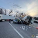 У Тернополі зіткнулися три автомобілі. Є травмовані