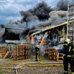 У Тернополі на Об’їзній горять складські приміщення (ФОТО)