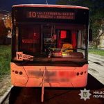 У Тернополі жінка зазнала травми через різке гальмування тролейбуса