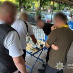 Вимагав 600 доларів за оновлення даних у ТЦК: у Тернополі затримали керівника юридичної фірми