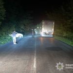 На Шумщині водій “Шевроле” зіткнувся з вантажівкою і отримав травми