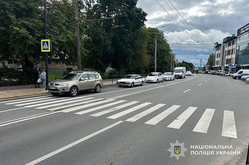 У Тернополі водій ЗАЗу збив двох дітей на пішохідному переході