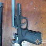 У жителя Хоросткова поліцейські вилучили пістолет