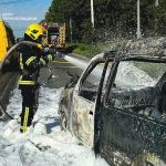 У Тернополі на дорозі загорівся легковий автомобіль (ФОТО)
