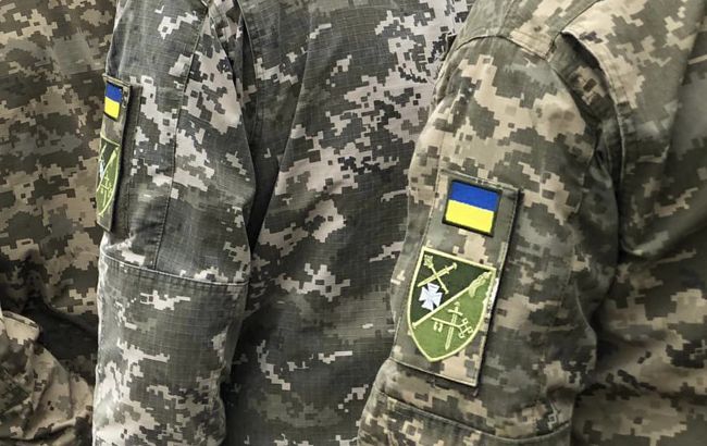 Цивільні заблокували машину Кременецького ТЦК і вимагали віддати їм військовозобов’язаного
