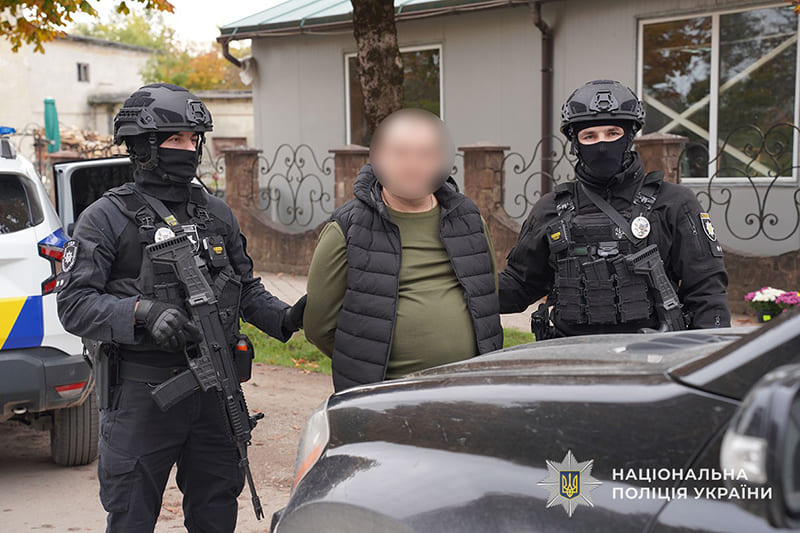 Поблизу Теребовлі двоє чоловіків напали на автомобіль ТЦК