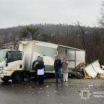 У Кременці зіткнулися вантажівки DAF і ISUZU