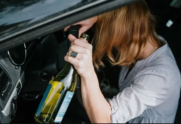 п'яна водійка