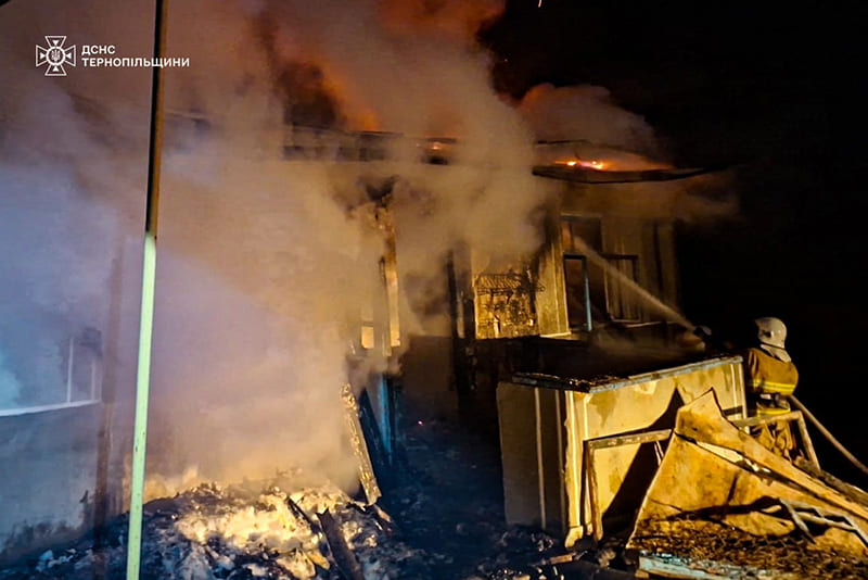 На Кременеччині внаслідок пожежі загинула жінка