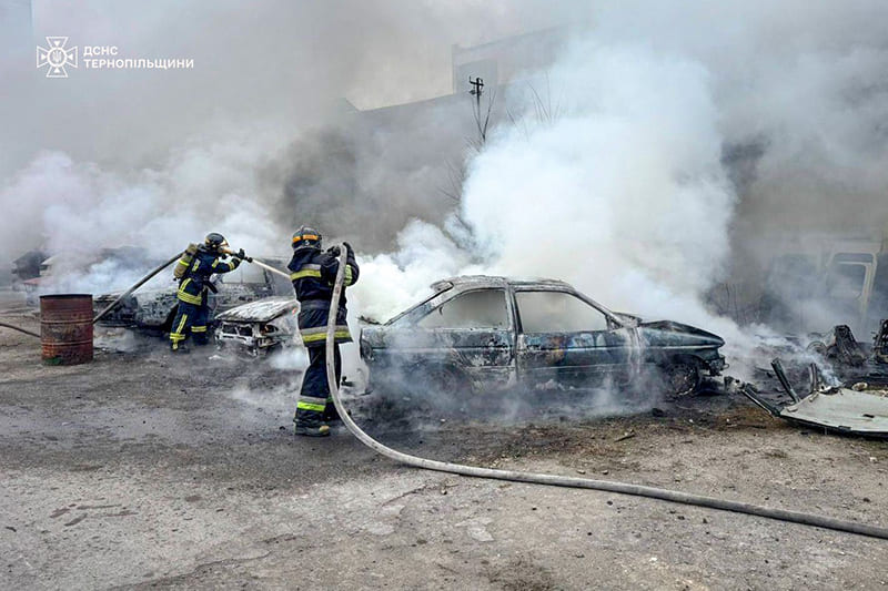 горить авто