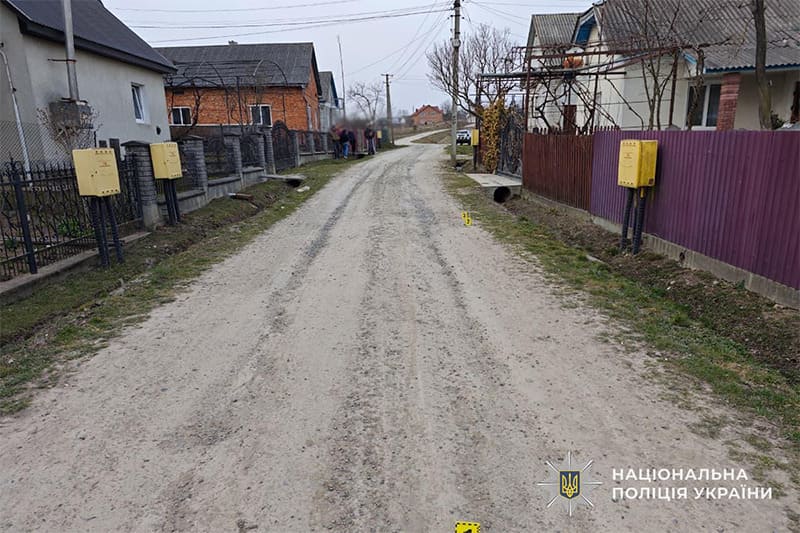 На Підгаєччині 16-річний мотоцикліст збив 10-річну дитину