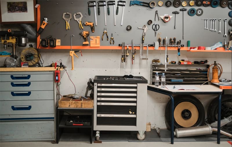 Як перетворити гараж на робочу майстерню?