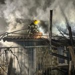 горить будинок