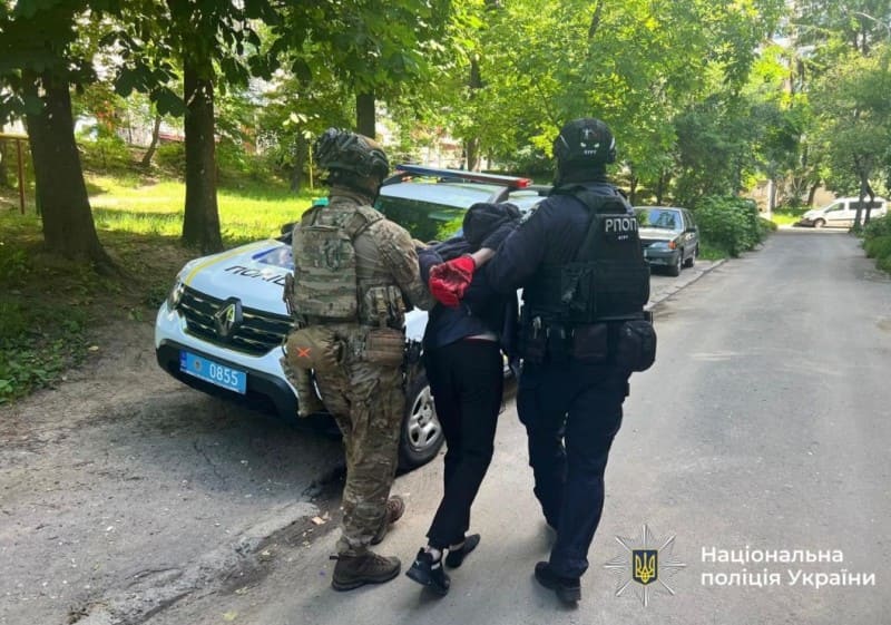 У Тернополі затримали чоловіка, який погрожував фізичною розправою співмешканці