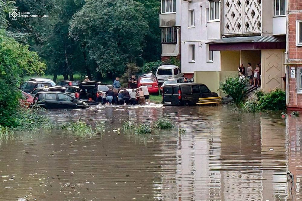 потоп у Тернополі на Коновальця