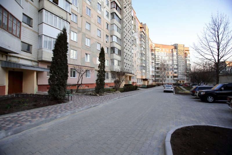 вул. 15 Квітня, 31
