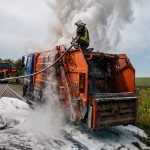 горить сміттєвоз