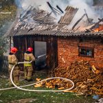 На Підгаєччині горіла господарська будівля